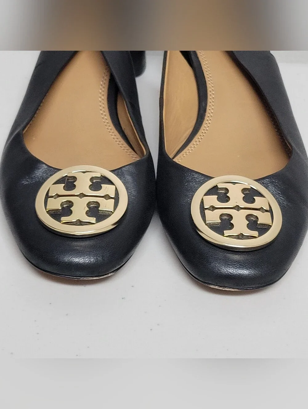Tory Burch Benton Leather Slongback Pump Size 8M.